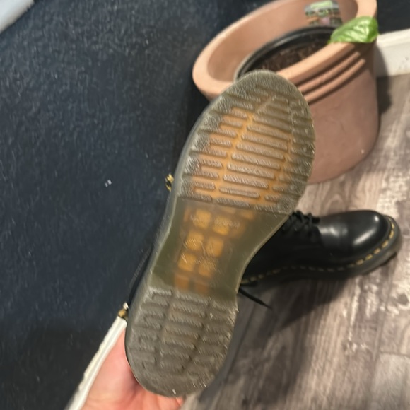 Doc Martens - Picture 4 of 5